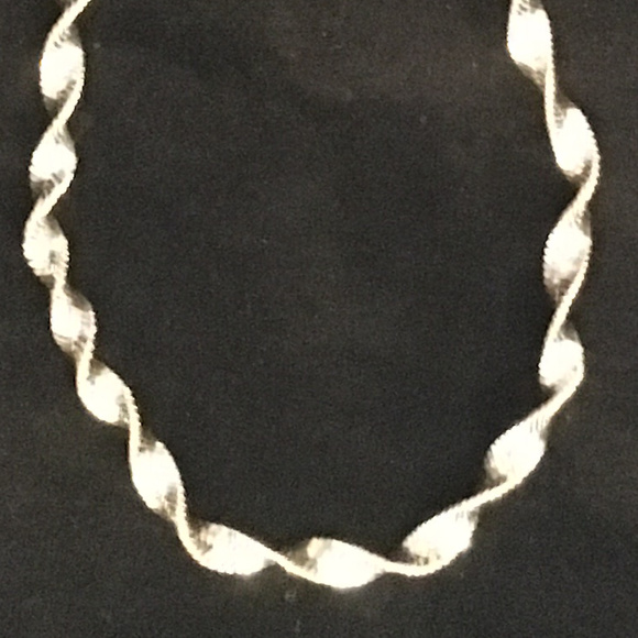 NEW~Sterling Silver Twist Chain - Picture 3 of 3